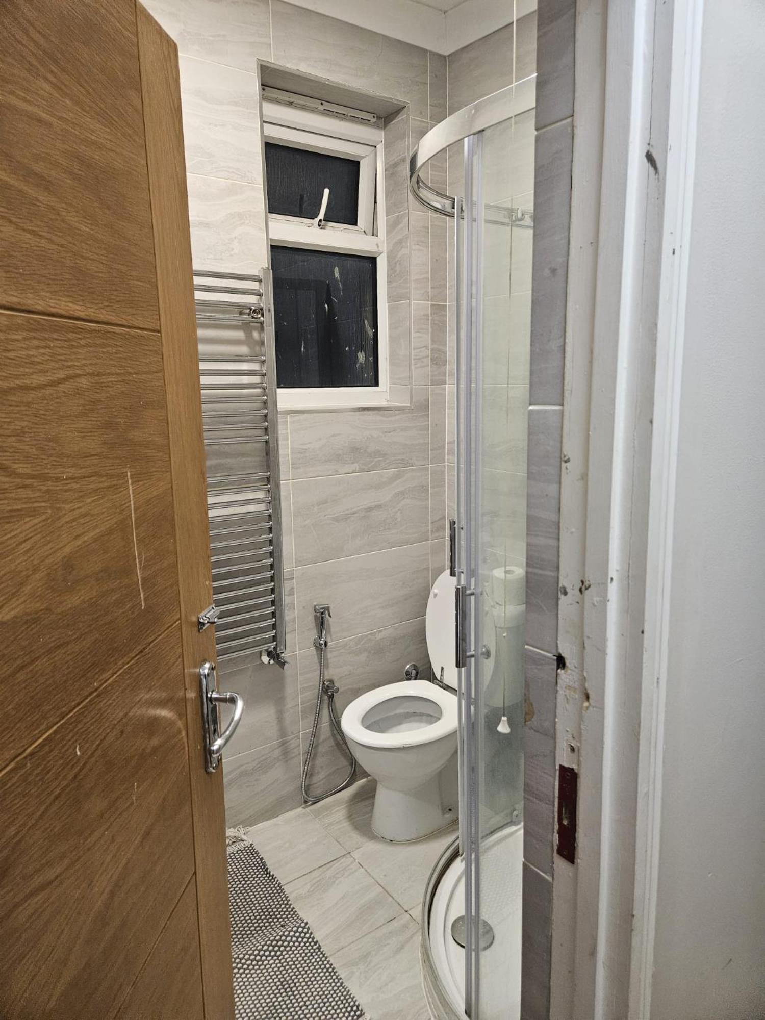 2 Bedroom Flat - Travel Direct To Heathrow/Central لندن المظهر الخارجي الصورة